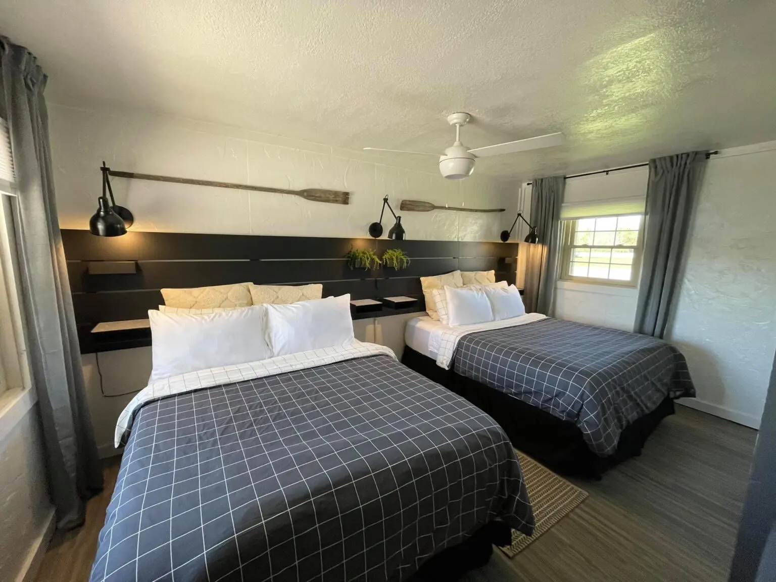 8. Island View Evans Lake Resort